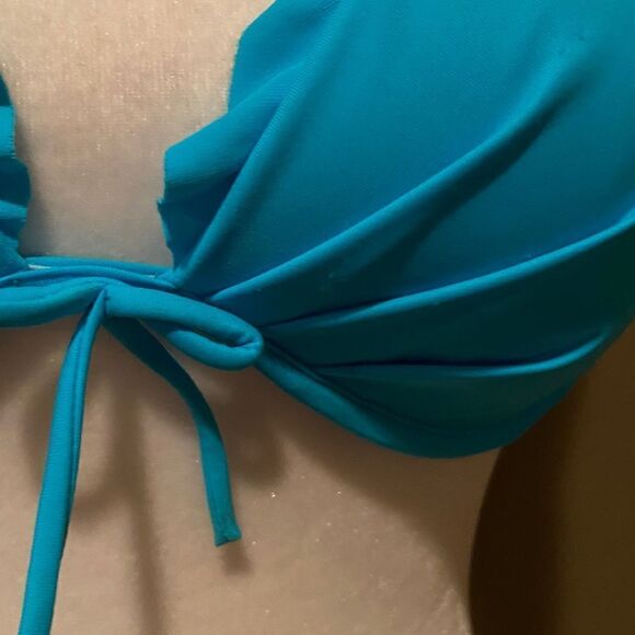 Victoria’s Secret Blue Bikini Top - Picture 5 of 10